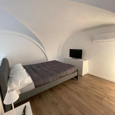Carmelitani Center Apartment Катания Экстерьер фото