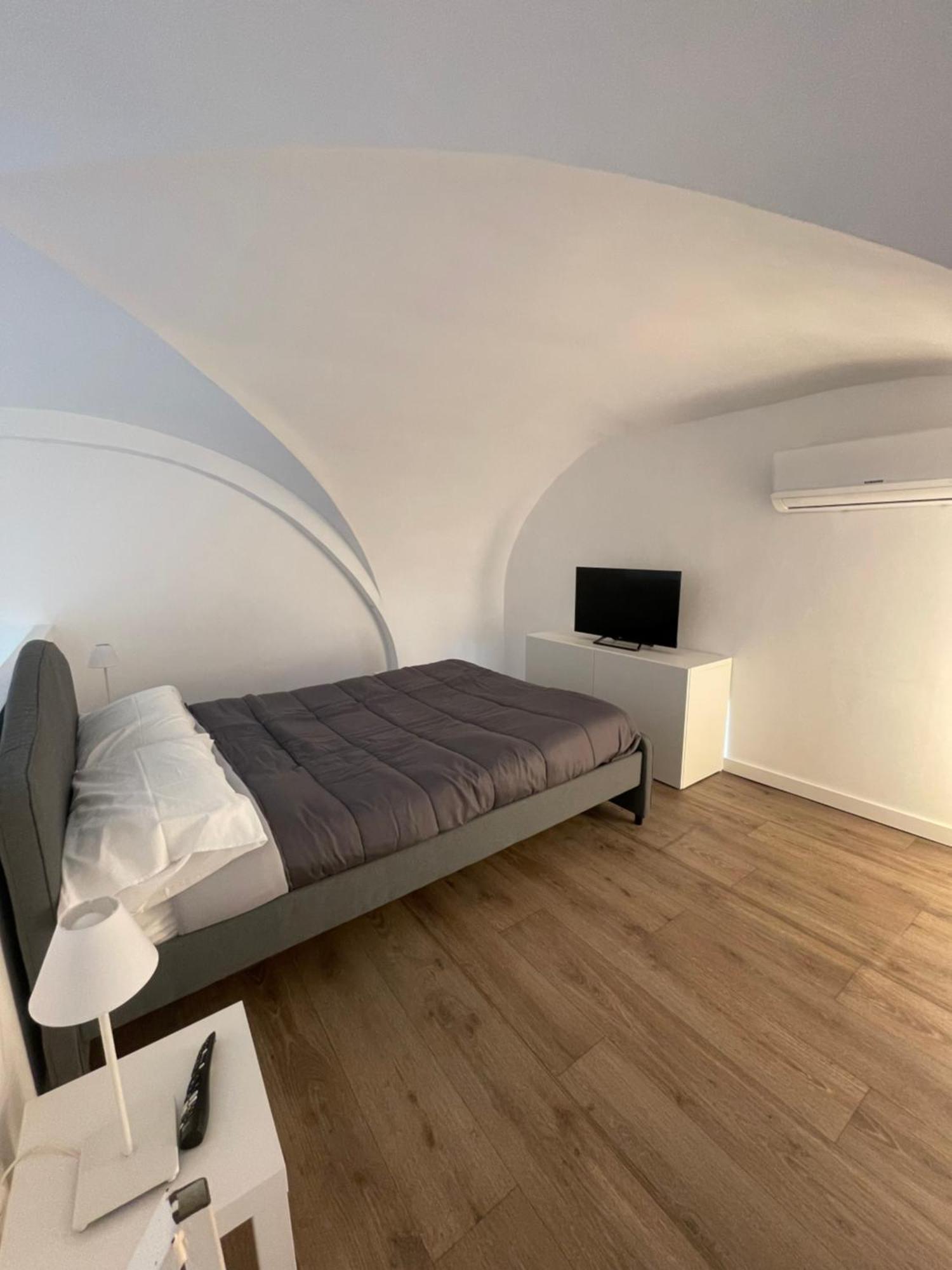 Carmelitani Center Apartment Катания Экстерьер фото